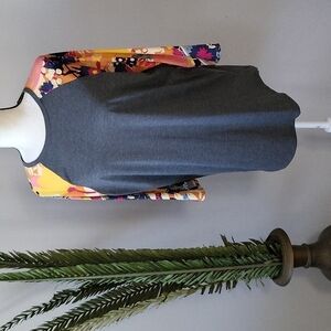 LuLaRoe Randy gray raglan tee with multicolored floral print NWOT